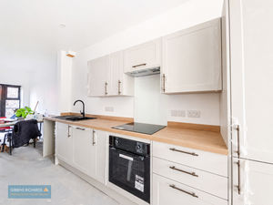 Kitchen- click for photo gallery